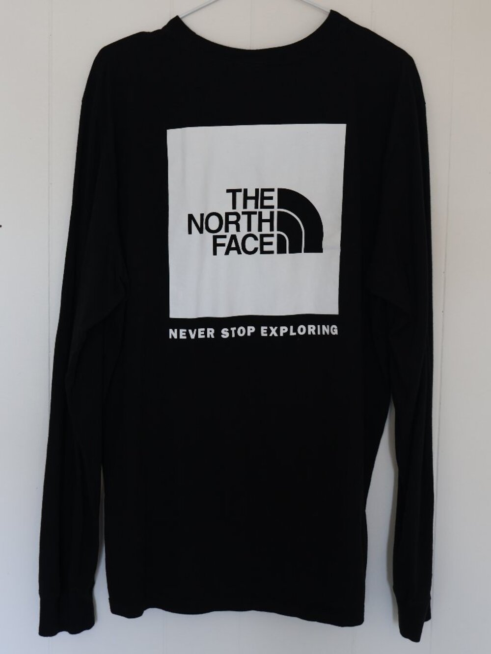 The North Face Black Long Sleeve Logo Graphic T-Shirt (Men’s L)